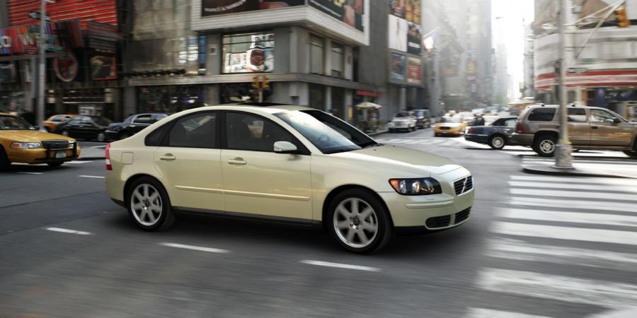  Volvo S40 2011 года  (фото 3 из 10)